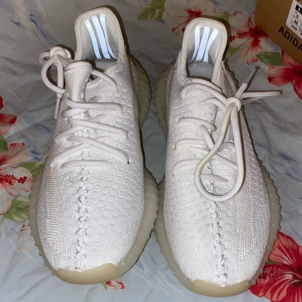 Yeezy Boost 350 V2, NWOT
